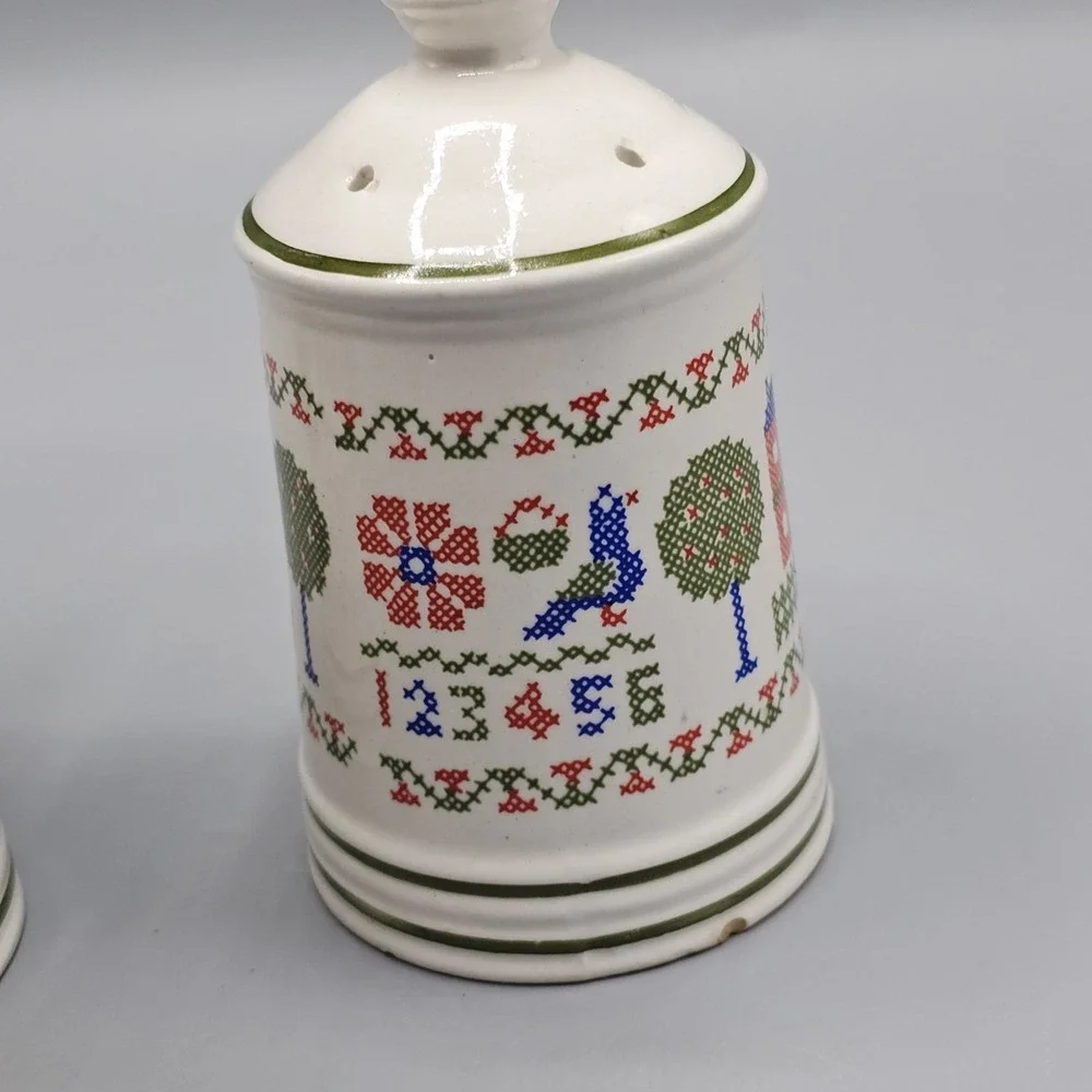 Vintage Ceramic Crosstitch Salt Pepper Shakers Grandmacore Cottage Country Japan